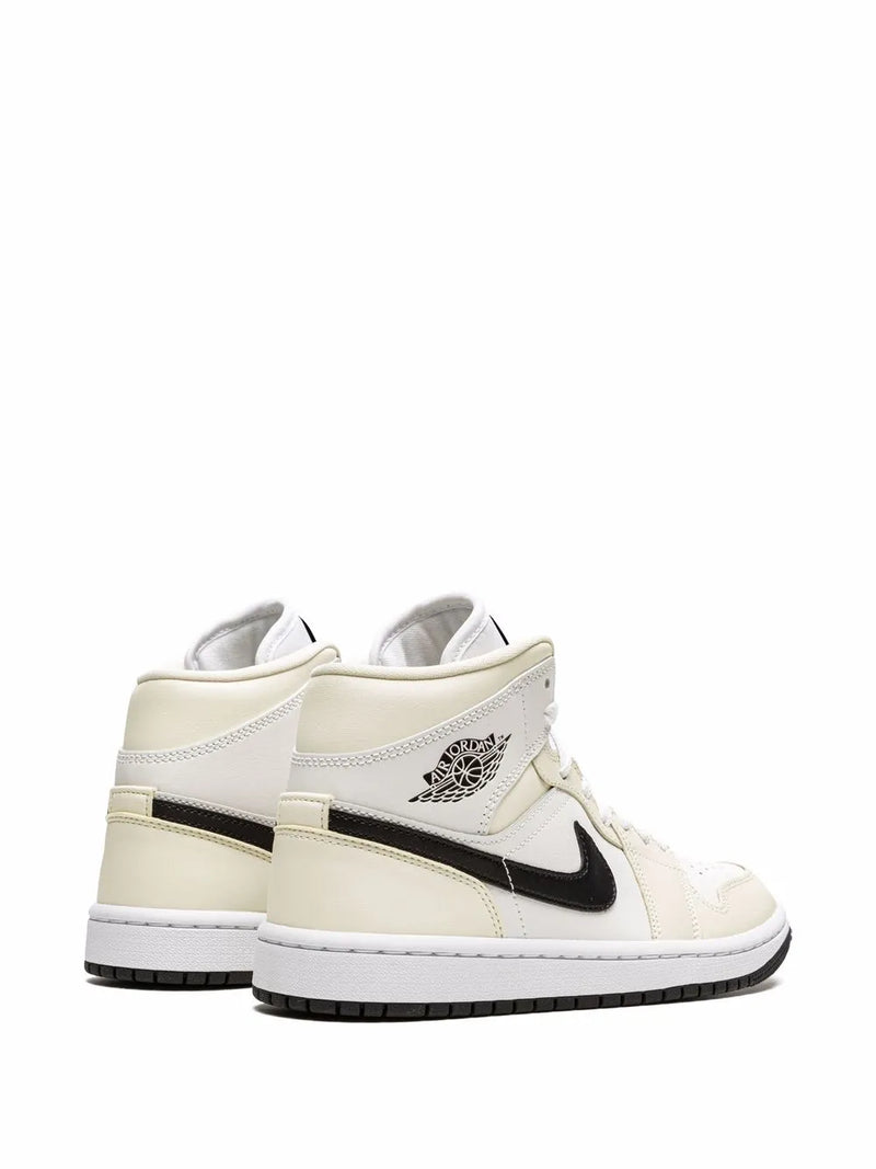 Tênis Air Jordan 1 Mid