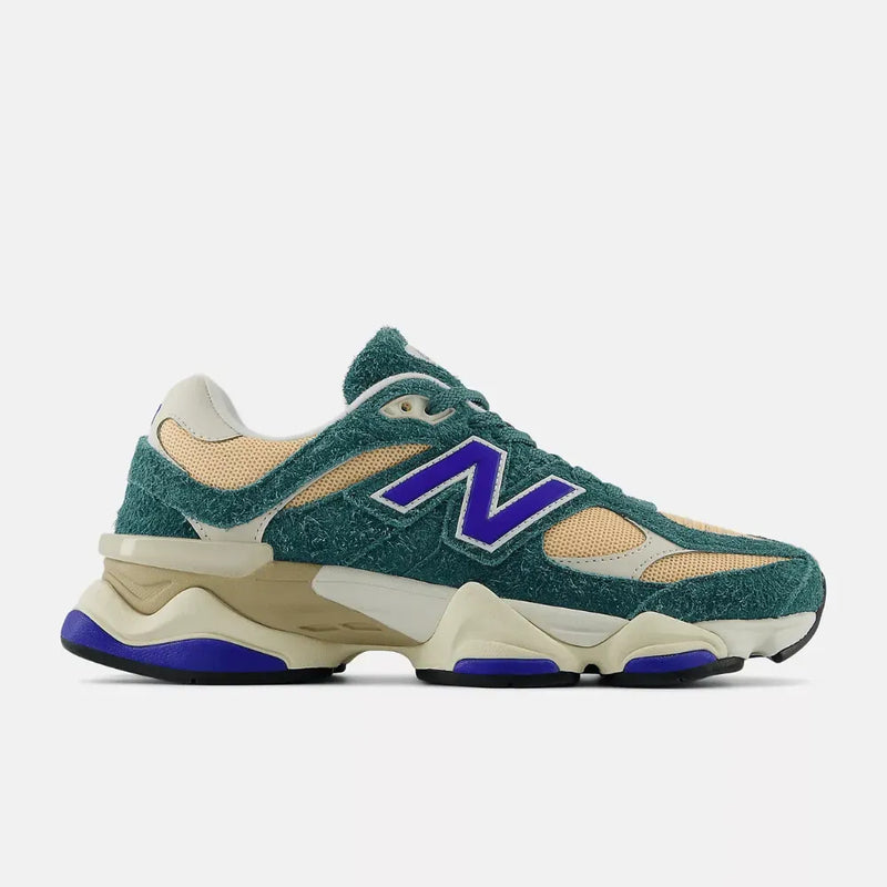 New Balance 9060 New Spruce Peach Blossom Team Royal