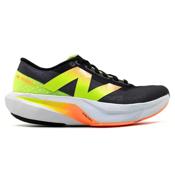 Tênis New Balance FuelCell Rebel V4 Preto/Verde