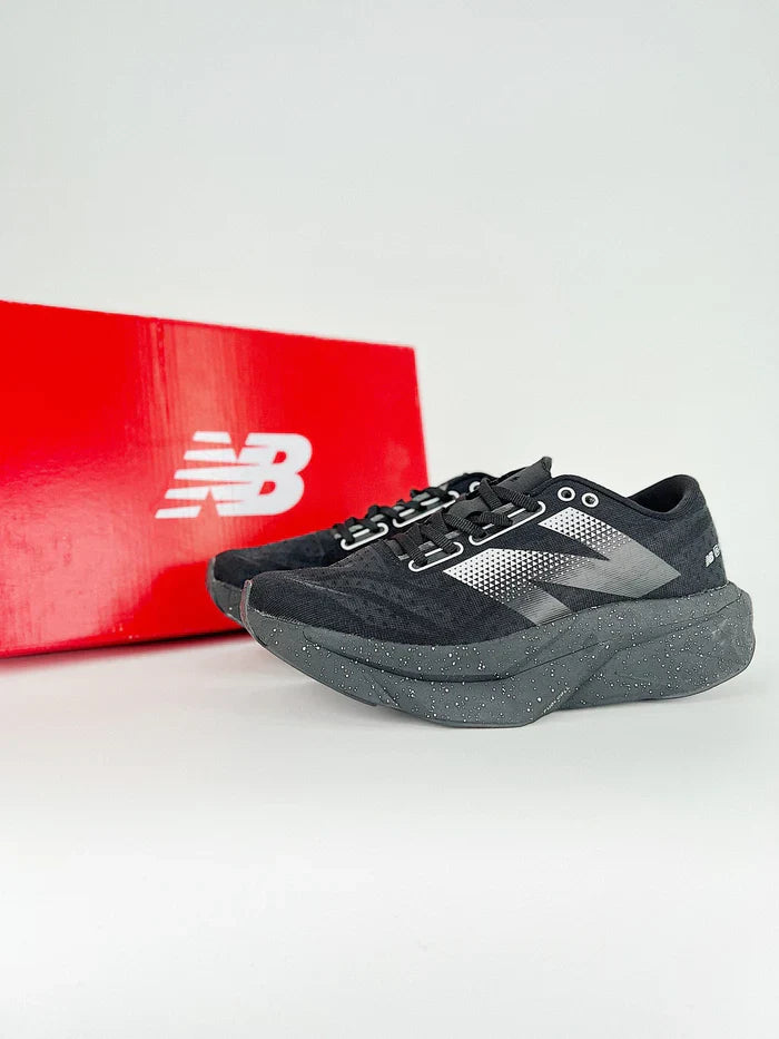 Tênis New Balance Fuelcell Supercomp Elite V4 - Preto