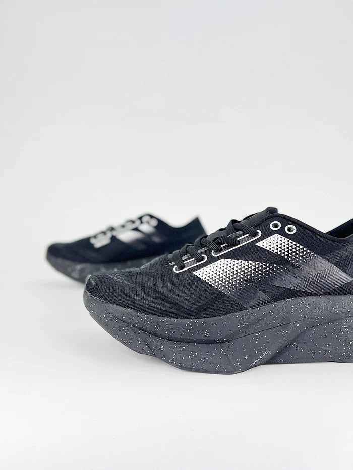 Tênis New Balance Fuelcell Supercomp Elite V4 - Preto