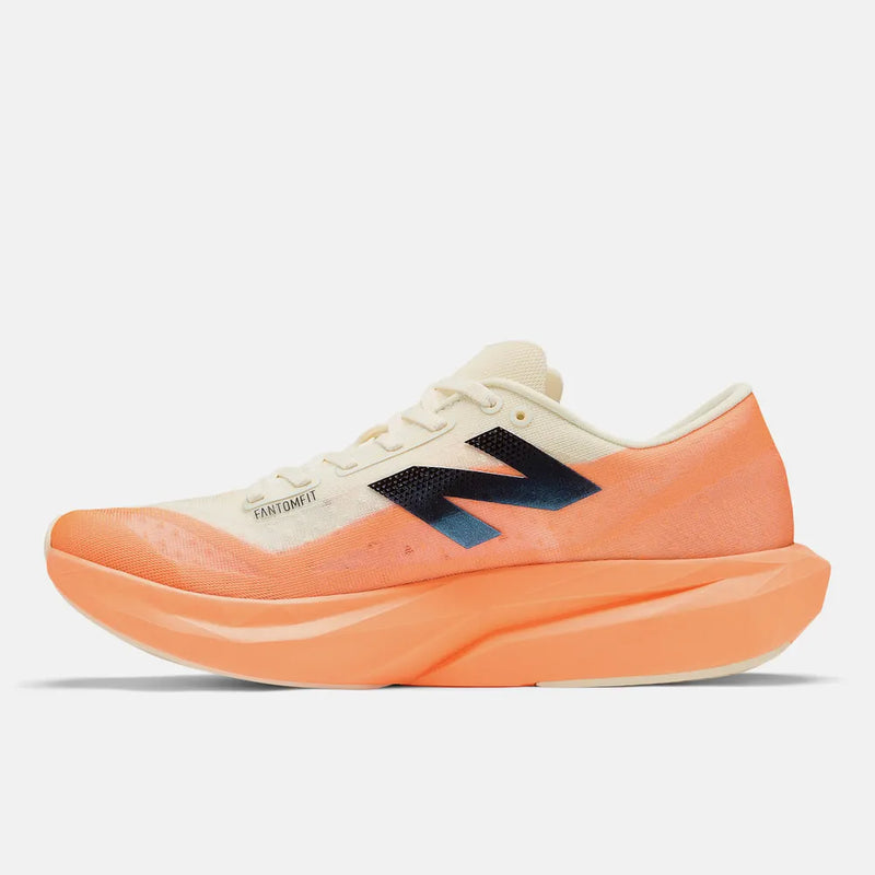 Tênis New Balance Fuelcell Rebel V4 Laranja