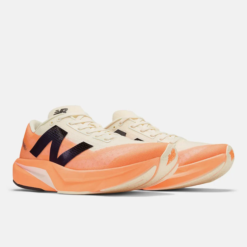 Tênis New Balance Fuelcell Rebel V4 Laranja